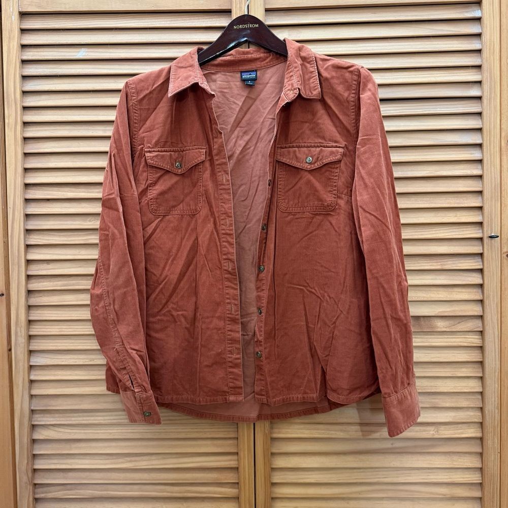 Patagonia Rust Organic Cotton button down size 8